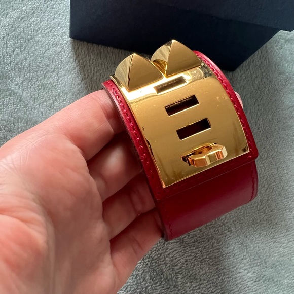 Hermes small red CDC bracelet with gold hardware - Picture 6 of 14
